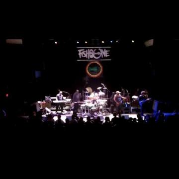 Preview image for the video "2010-02-22 Fishbone @ 9:30 Club - Washington - DC United States (video-2103)".