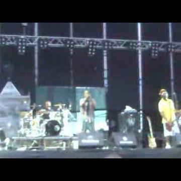 Preview image for the video "2007-06-22 Fishbone @ Bilbao BBK Live Festival - Bilbao - Spain (video-1890)".