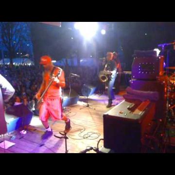 Preview image for the video "2009-06-06 Fishbone @ Kade Rock Festival - Den Haag - Netherlands (video-2053)".