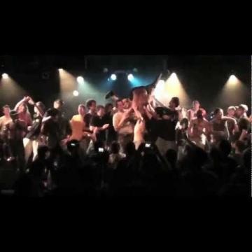 Preview image for the video "2011-05-19 Fishbone @ Le Hangar - Ivry - France (video-2410)".