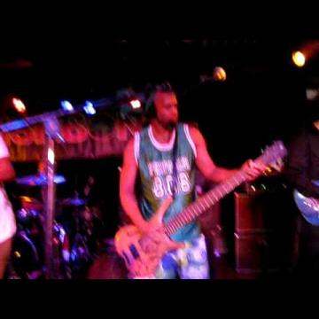 Preview image for the video "2009-01-16 Fishbone @ Moe's Alley - Santa Cruz - CA United States (video-1985)".