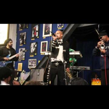 Preview image for the video "2011-10-18 Fishbone @ Amoeba Store - Los Angeles - CA United States (video-2302)".