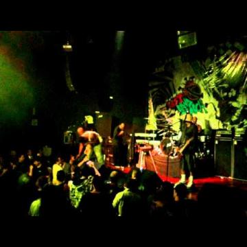 Preview image for the video "2010-07-22 Fishbone @ Club Eazy - Sao Paulo - Brazil (video-2159)".