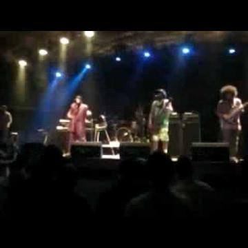 Preview image for the video "2010-07-24 Fishbone @ Circo Voador - Rio de Janeiro - Brazil (video-2140)".