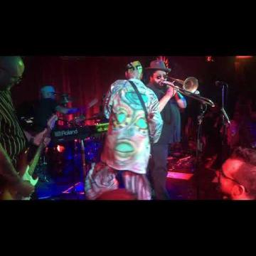 Preview image for the video "2020-01-12 Fishbone @ Alex's Bar - Long Beach - CA United States (video-3081)".