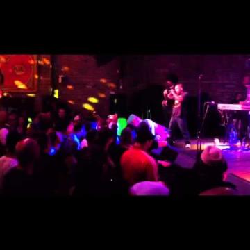Preview image for the video "2013-02-24 Fishbone @ Brooklyn Bowl - Brooklyn - NY United States (video-2552)".