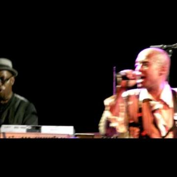 Preview image for the video "2009-06-09 Fishbone @ Trabendo - Paris - France (video-2039)".