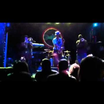 Preview image for the video "2011-10-25 Fishbone @ Tree's - Dallas - TX United States (video-2305)".