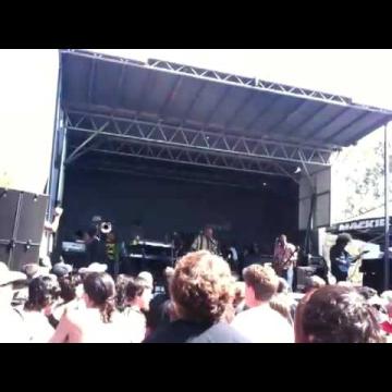 Preview image for the video "2009-08-20 Fishbone @ Warped 2009 Bay Area - Mountain View - CA United States (video-2061)".