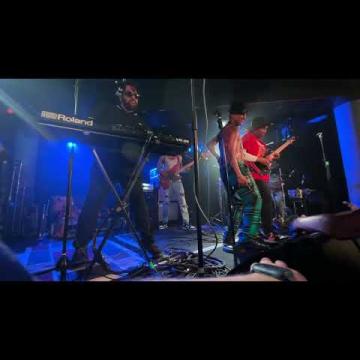 Preview image for the video "2025-05-11 Fishbone @ Underworld - London - United Kingdom (video-21945)".