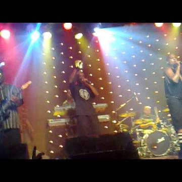 Preview image for the video "2010-07-25 Fishbone @ Carioca Club - Sao Paulo - Brazil (video-2162)".