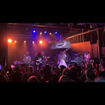 Preview image for the video "2026-04-29 Fishbone @ Cat's Cradle - Carrboro - NC United States (video-22344)".