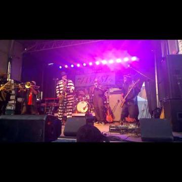 Preview image for the video "2014-11-01 Fishbone @ Circuit of the America's Fan Fest - Austin - TX United States (video-2714)".