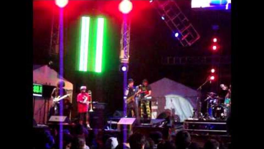 Preview image for the video "2014-08-17 Fishbone @ Rock al Parque - Bogota - Colombia (video-2681)".