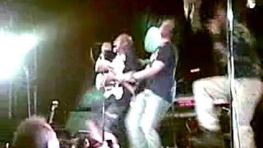 Preview image for the video "2008-04-26 Fishbone @ Elysée Montmartre - Paris - France (video-2777)". Preview image for the video "2008-04-26 Fishbone @ Elysée Montmartre - Paris - France (video-2777)".