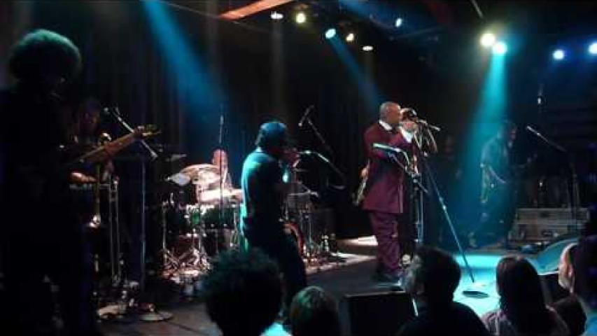 Preview image for the video "2016-11-10 Fishbone @ The Crocodile - Seattle - WA United States (video-2927)".
