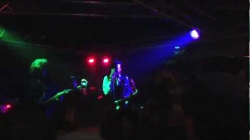 Preview image for the video "2013-02-17 Fishbone @ Sports Page Bar &amp; Grill - Satellite Beach - FL United States (video-2548)".