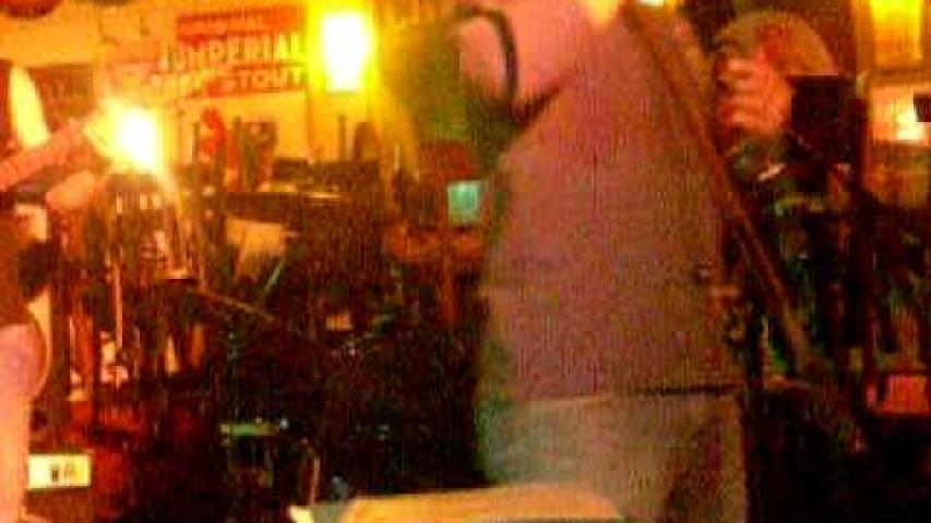 Preview image for the video "2011-05-05 Fishbone @ Magasin 4 - Brussels - Belgium (video-2251)".