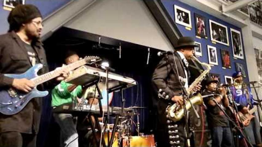 Preview image for the video "2011-10-18 Fishbone @ Amoeba Store - Los Angeles - CA United States (video-2298)".