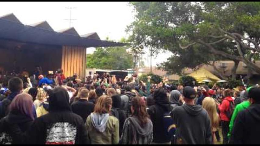 Preview image for the video "2015-05-24 Fishbone @ California Roots Musics &amp; Arts Festival - Monterey - CA United States (video-2822)".