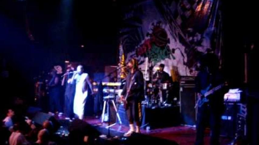 Preview image for the video "2010-07-22 Fishbone @ Club Eazy - Sao Paulo - Brazil (video-2135)".