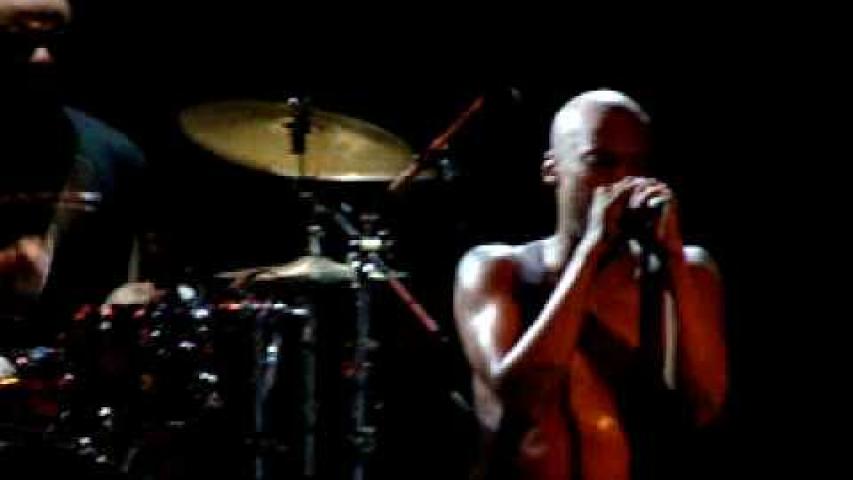 Preview image for the video "2009-06-09 Fishbone @ Trabendo - Paris - France (video-2017)". Preview image for the video "2009-06-09 Fishbone @ Trabendo - Paris - France (video-2017)".