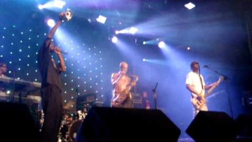 Preview image for the video "2010-07-25 Fishbone @ Carioca Club - Sao Paulo - Brazil (video-2144)".