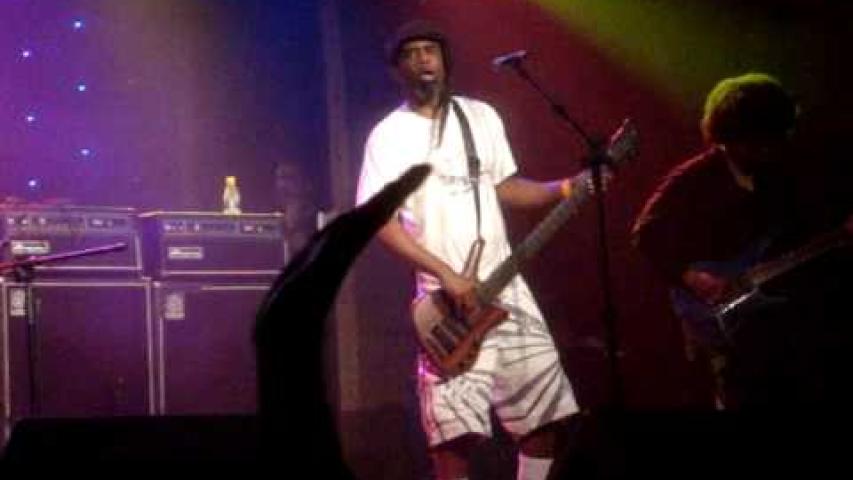 Preview image for the video "2010-07-25 Fishbone @ Carioca Club - Sao Paulo - Brazil (video-2143)".