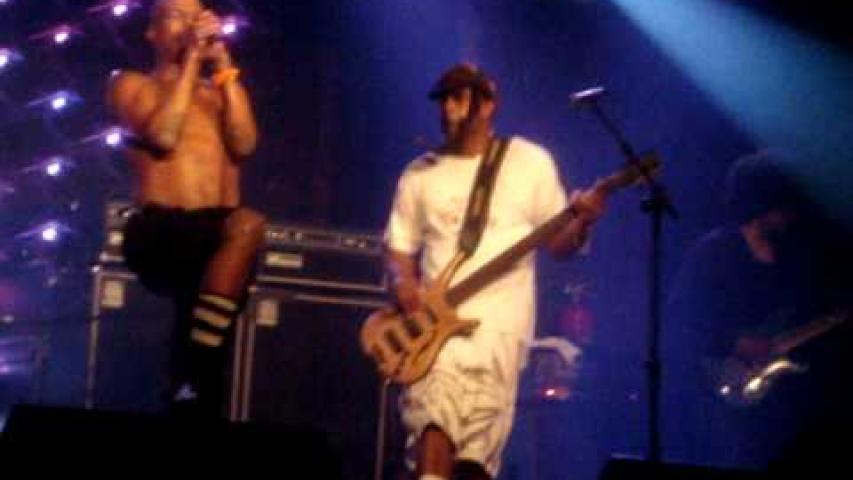 Preview image for the video "2010-07-25 Fishbone @ Carioca Club - Sao Paulo - Brazil (video-2145)".