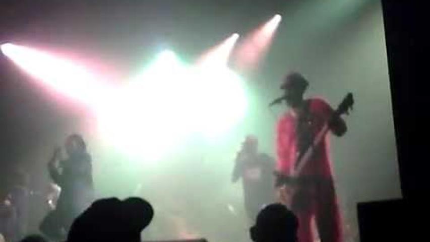 Preview image for the video "2012-10-20 Fishbone @ Les Abattoirs - Bourgoin Jallieu - France (video-2481)".