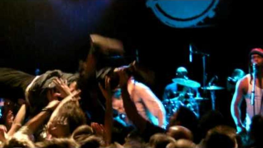 Preview image for the video "2009-06-09 Fishbone @ Trabendo - Paris - France (video-2035)". Preview image for the video "2009-06-09 Fishbone @ Trabendo - Paris - France (video-2035)".