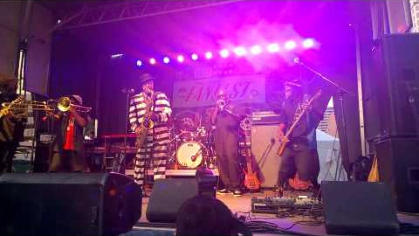 Preview image for the video "2014-11-01 Fishbone @ Circuit of the America's Fan Fest - Austin - TX United States (video-2714)".